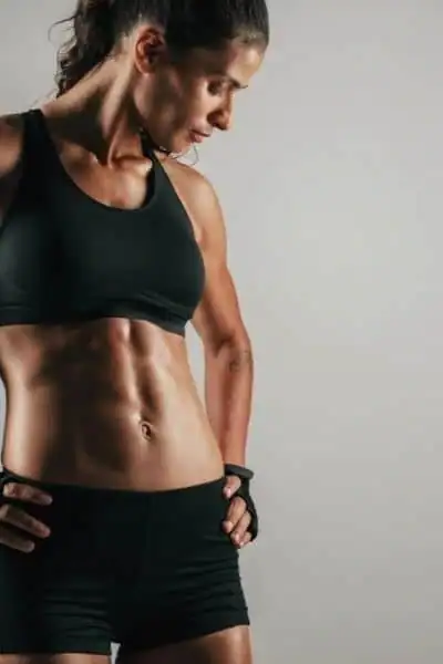 Image of woman's toned stomach after bodyweight exercises Wisley and non-surgical treatment from Lipo 360